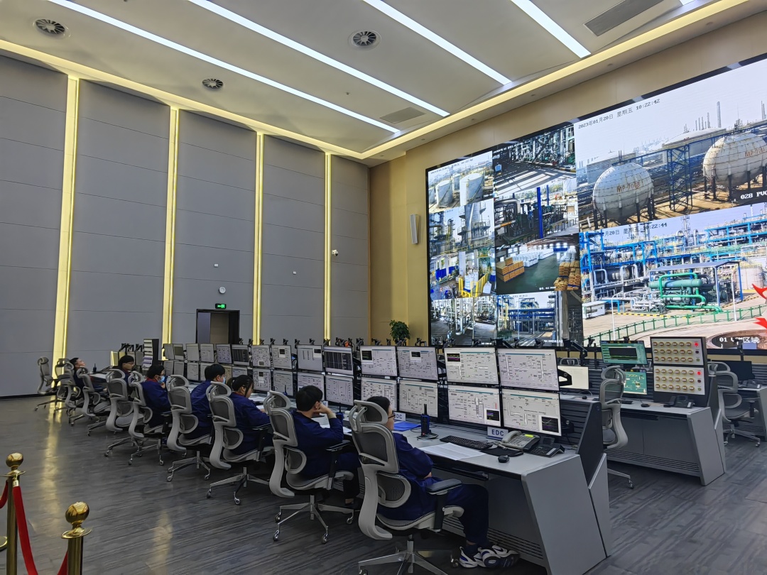 嘉化能源 火力全開忙生產，循環產業促發展——新春走基層之信息安全設備制造車間觀察